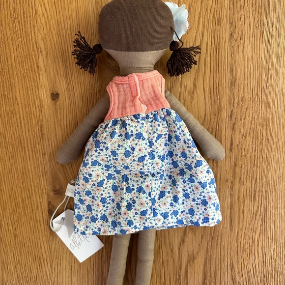 Albetta NWT doll - Picture 3 of 3